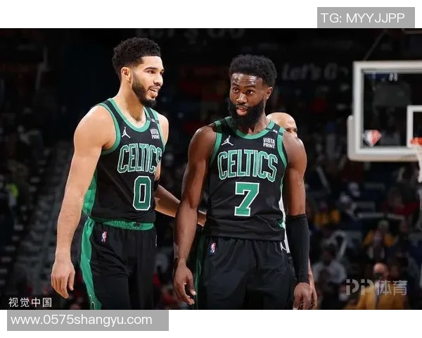 布朗砍下31分塔图姆贡献全面数据太阳布克虽得37分仍遭绿军逆转连败五场 布朗砍下31分塔图姆贡献全面数据太阳布克虽得37分仍遭绿军逆转连败五场